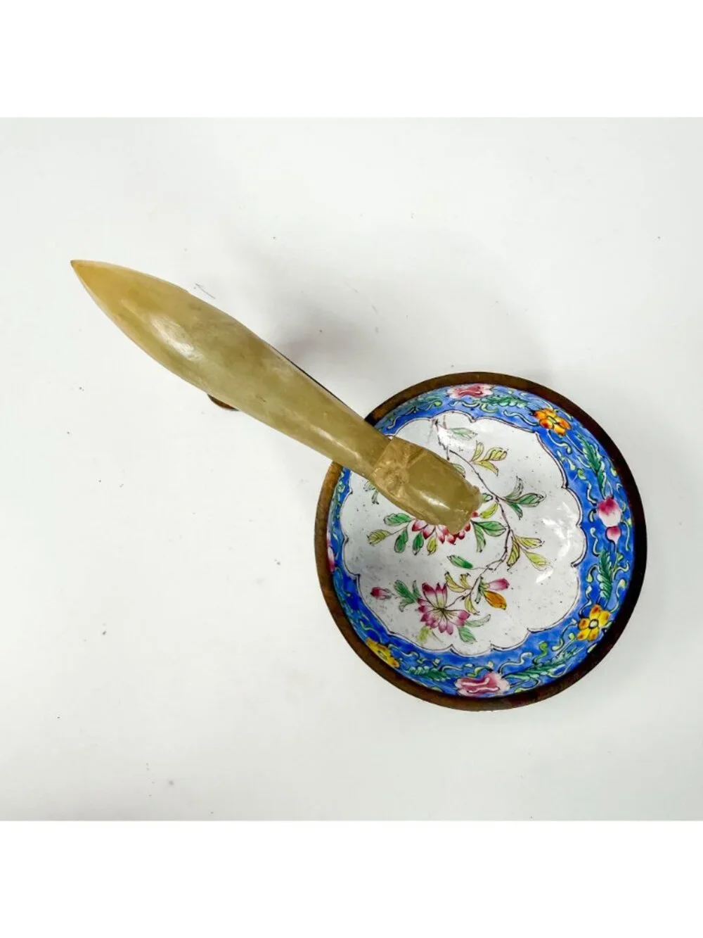 Antique Chinese Enameled Floral Jade Nephrite Hook Handle Bowl